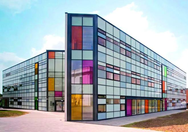 英国开放大学实践：数字化